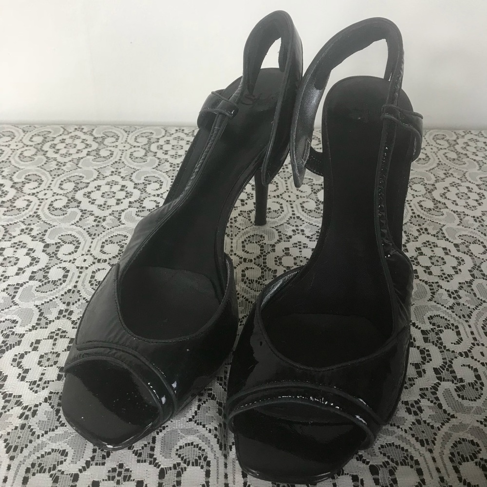 Studio 9 Patent leather heels